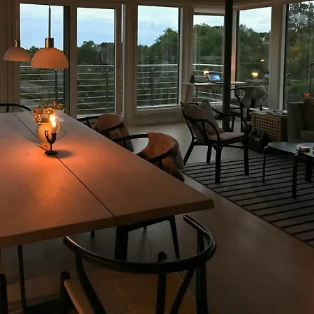 Feriehus Modern With Sea Views In Portor