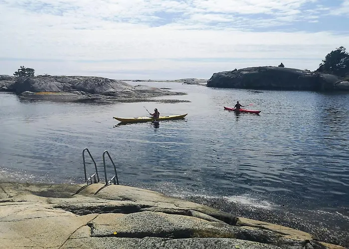 Modern With Sea Views In Portor Ferienhaus