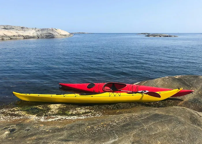 Modern With Sea Views In Portor Ferienhaus